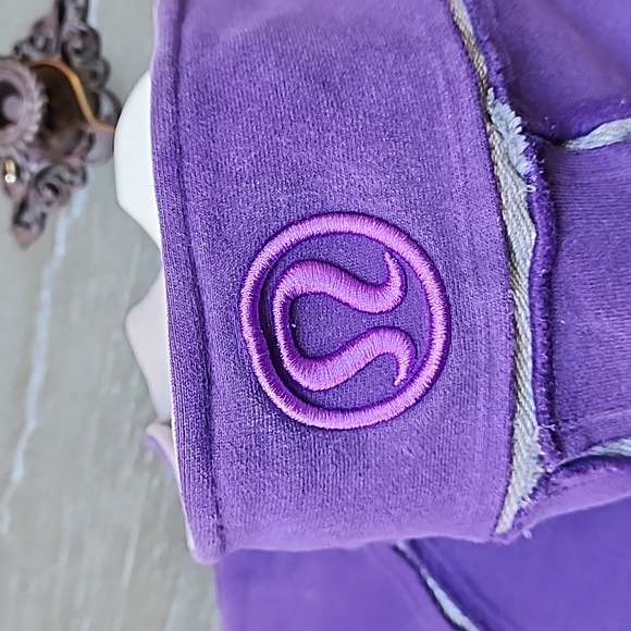 Lululemon Special Edition Scuba Hoodie Jacket Purple sz 2 Women's Yoga - Picture 4 of 7